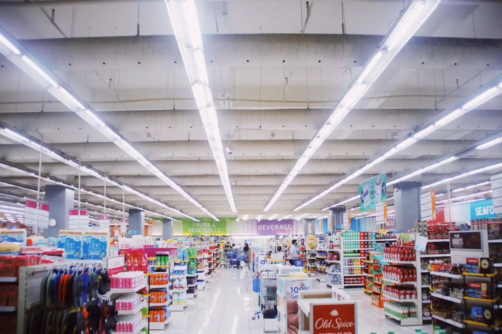 原创潮牌服饰面料选择与品质管控技术要点